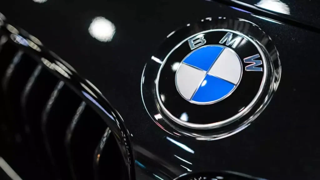  BMW